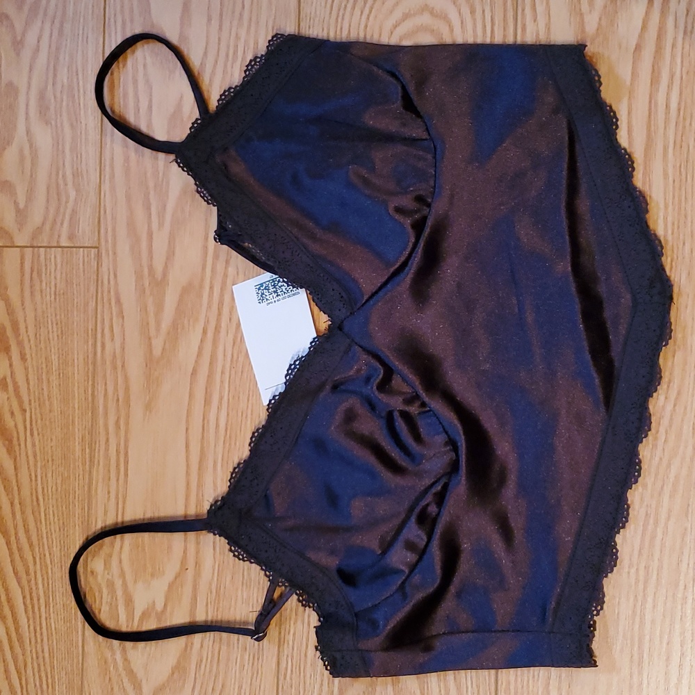 H&M crop cami NWT, S